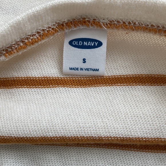 Old Navy Striped 3/4 Sleeve Sweater with Open Back - Picture 8 of 8